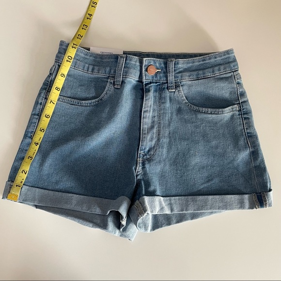 H&M stretch denim short shorts - Picture 9 of 10